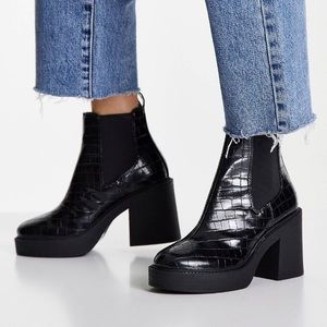 London Rebel Platform Ankle Boots in black croc sz 8